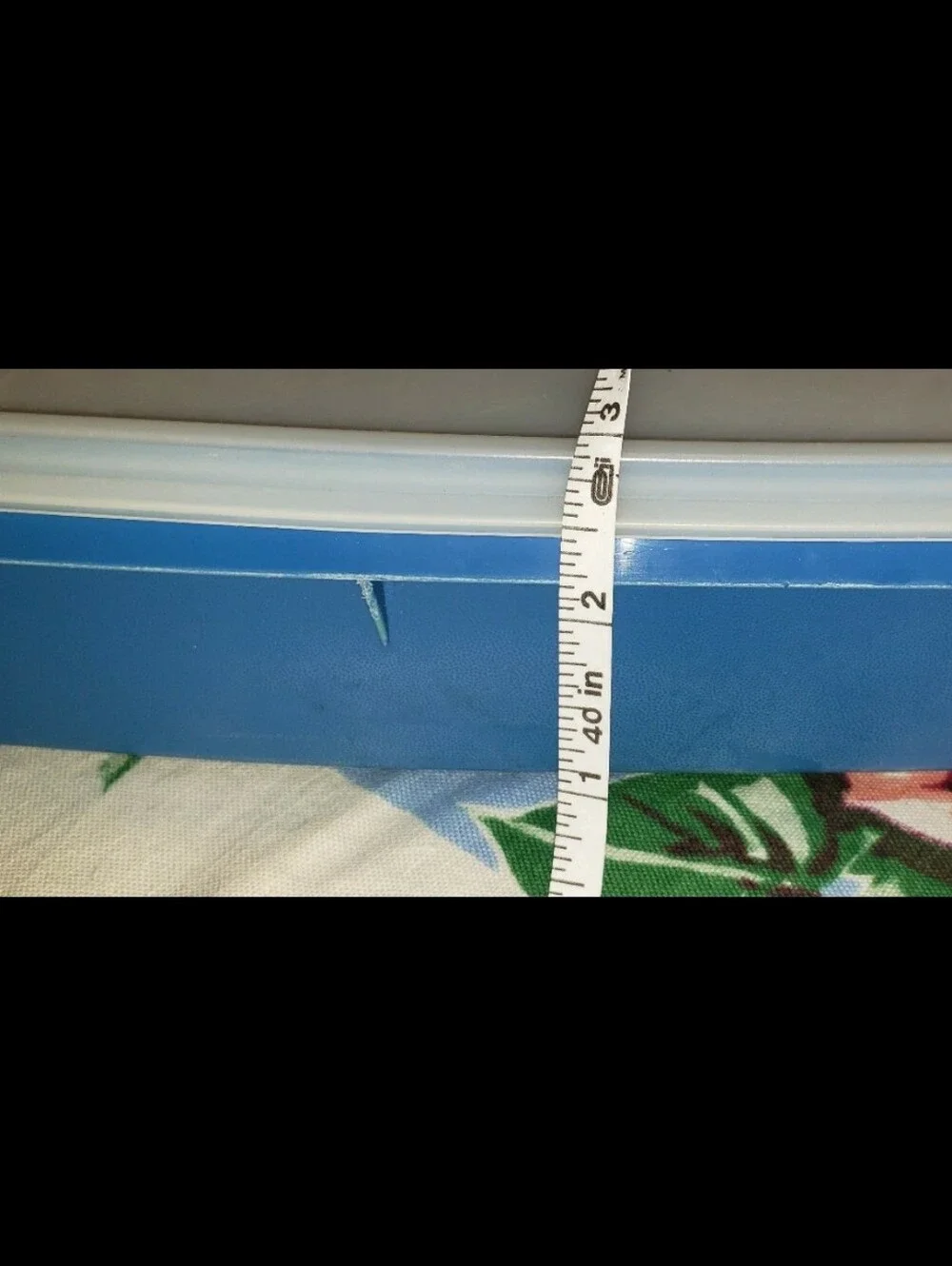 Tupperware vintage blue